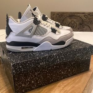 COPY - Mens Jordan Retro 4 White/Black-Neutral Grey